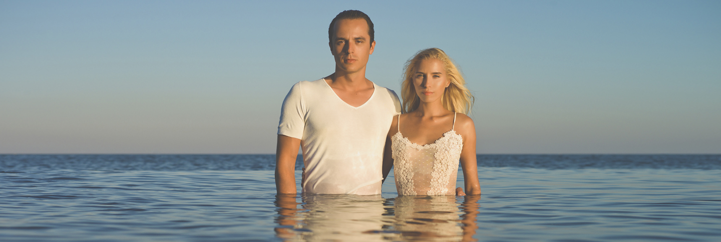 swinger couple dating